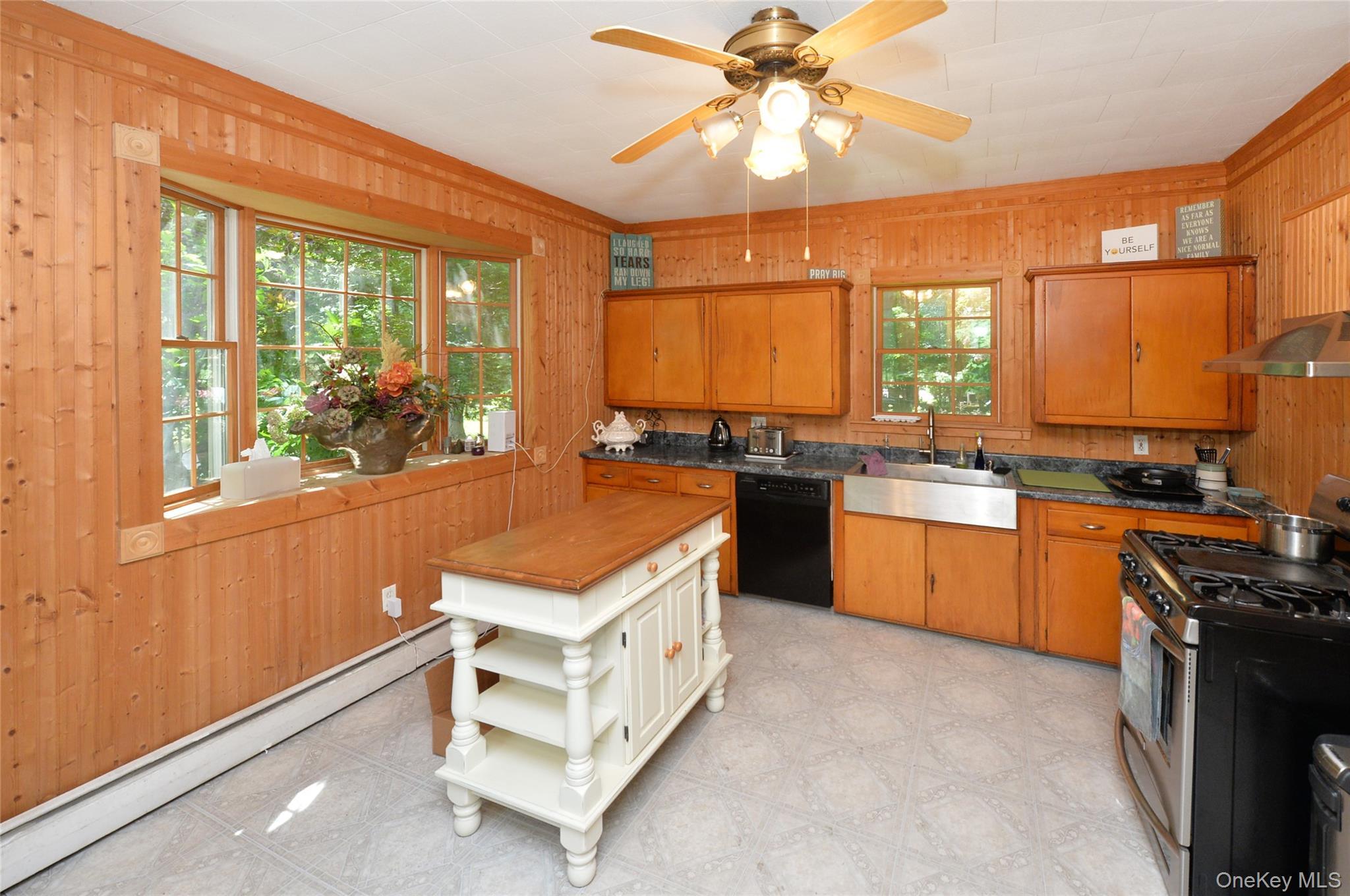 Single Family Montebello Road Rockland County, NY 10901, MLS-1016426-8