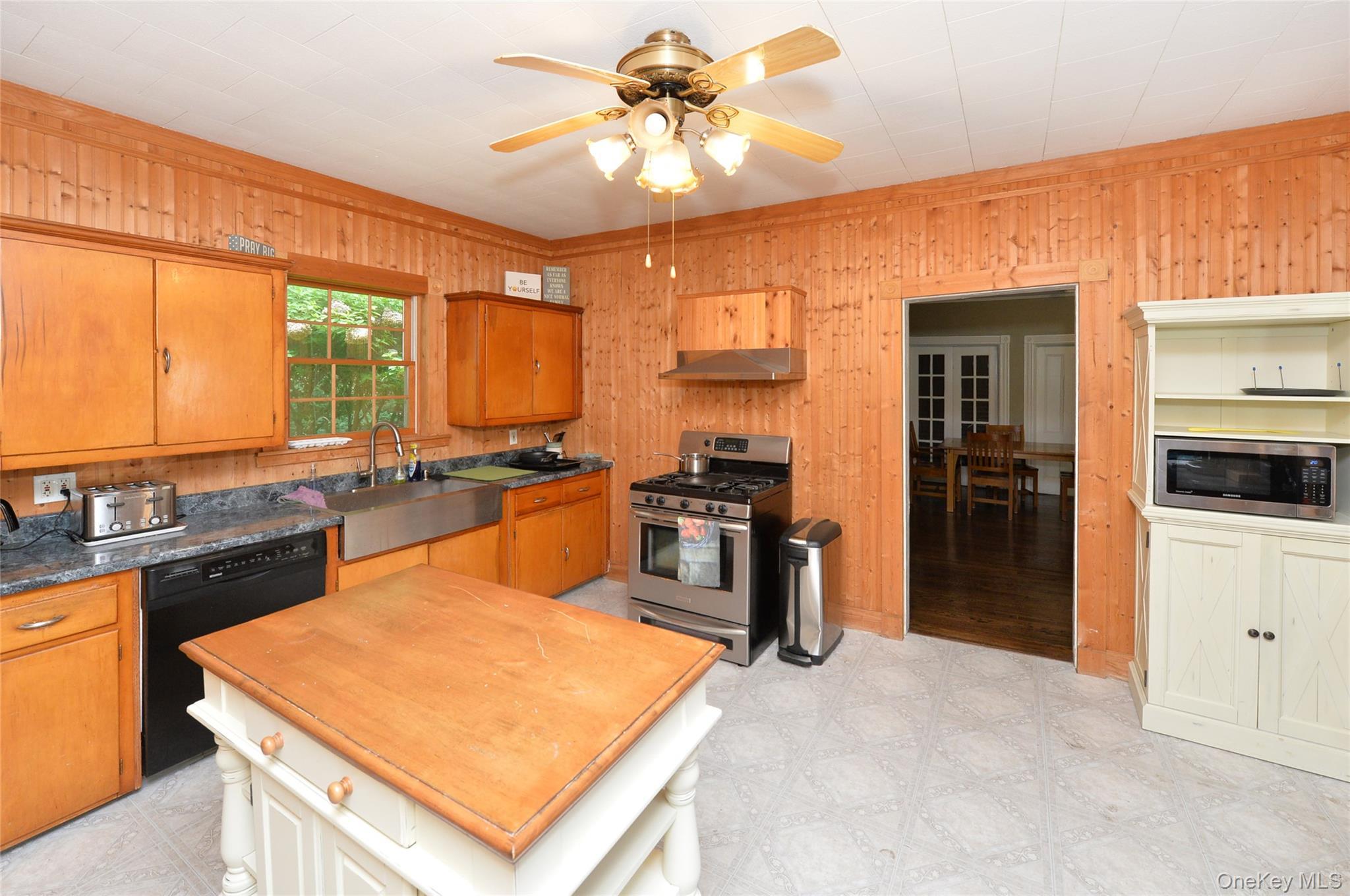 Single Family Montebello Road Rockland County, NY 10901, MLS-1016426-9
