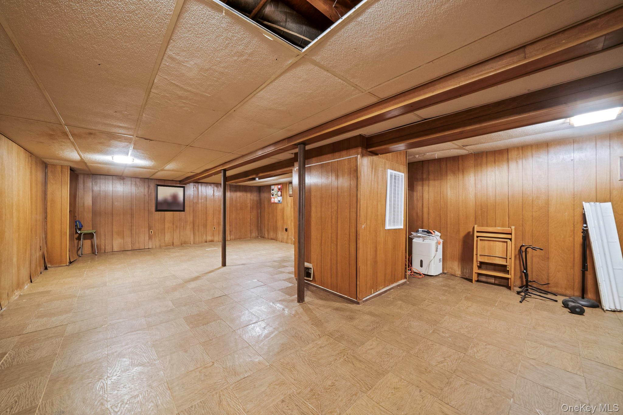 Single Family Lodge Lane  Suffolk County, NY 11733, MLS-1016432-18