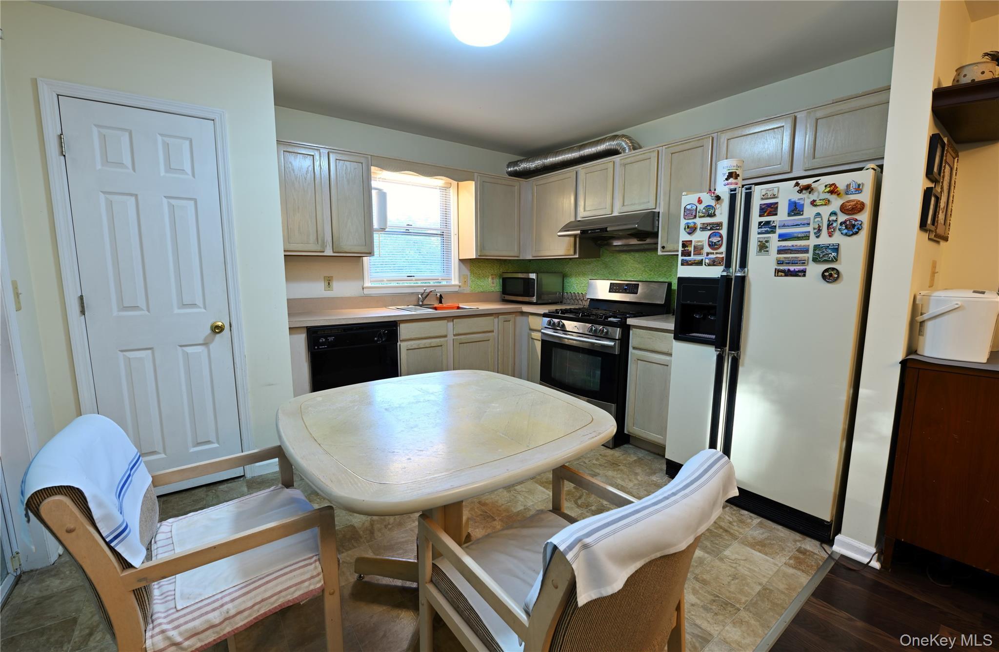 Single Family Walnut Lane Orange County, NY 10940, MLS-1016454-8