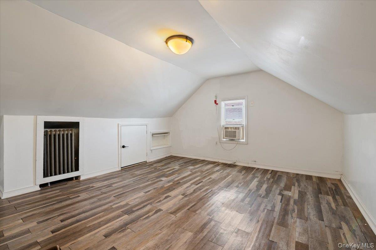Single Family Commonwealth Boulevard Queens, NY 11426, MLS-1016455-12