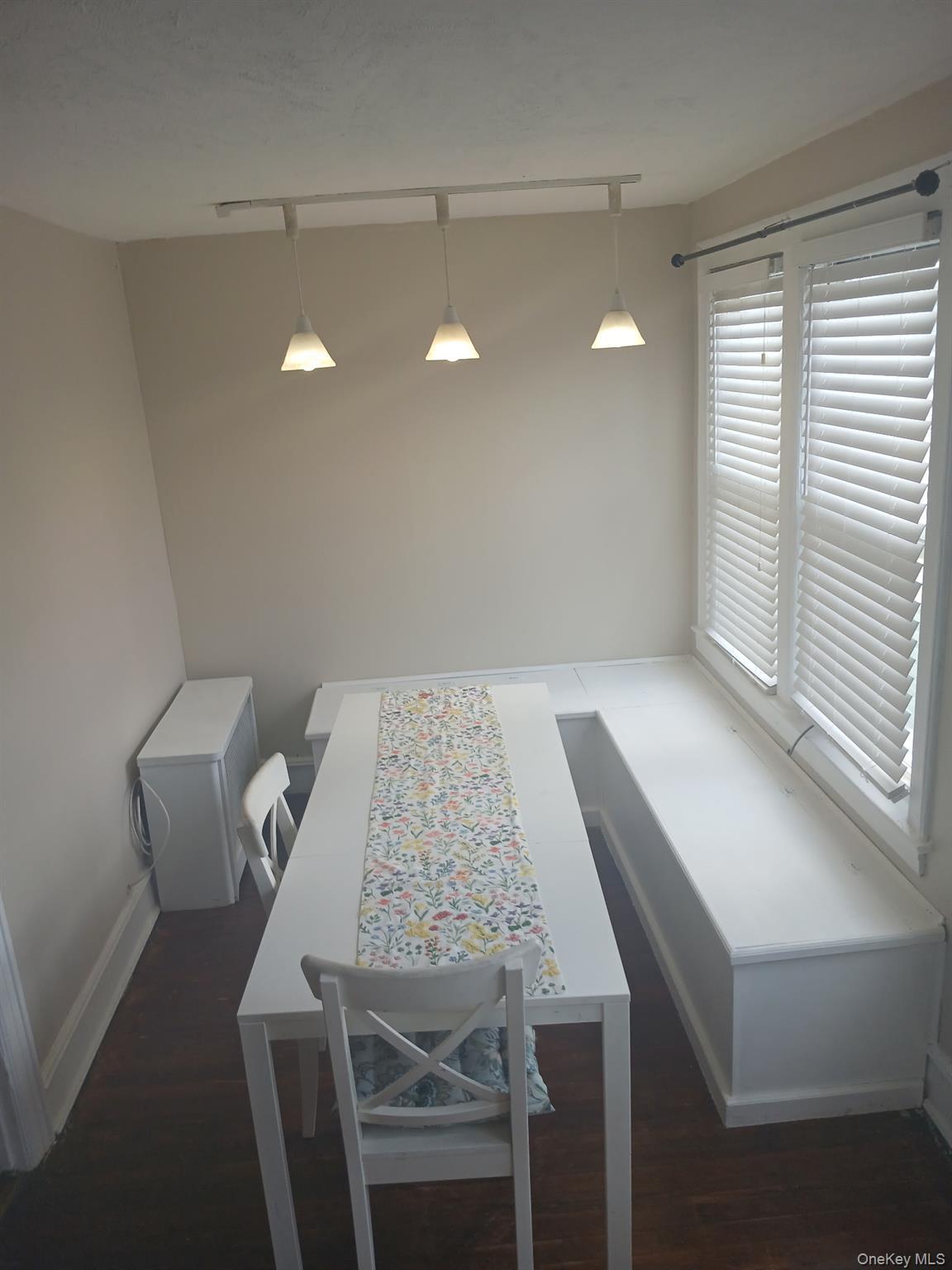 Single Family Commonwealth Boulevard Queens, NY 11426, MLS-1016455-5