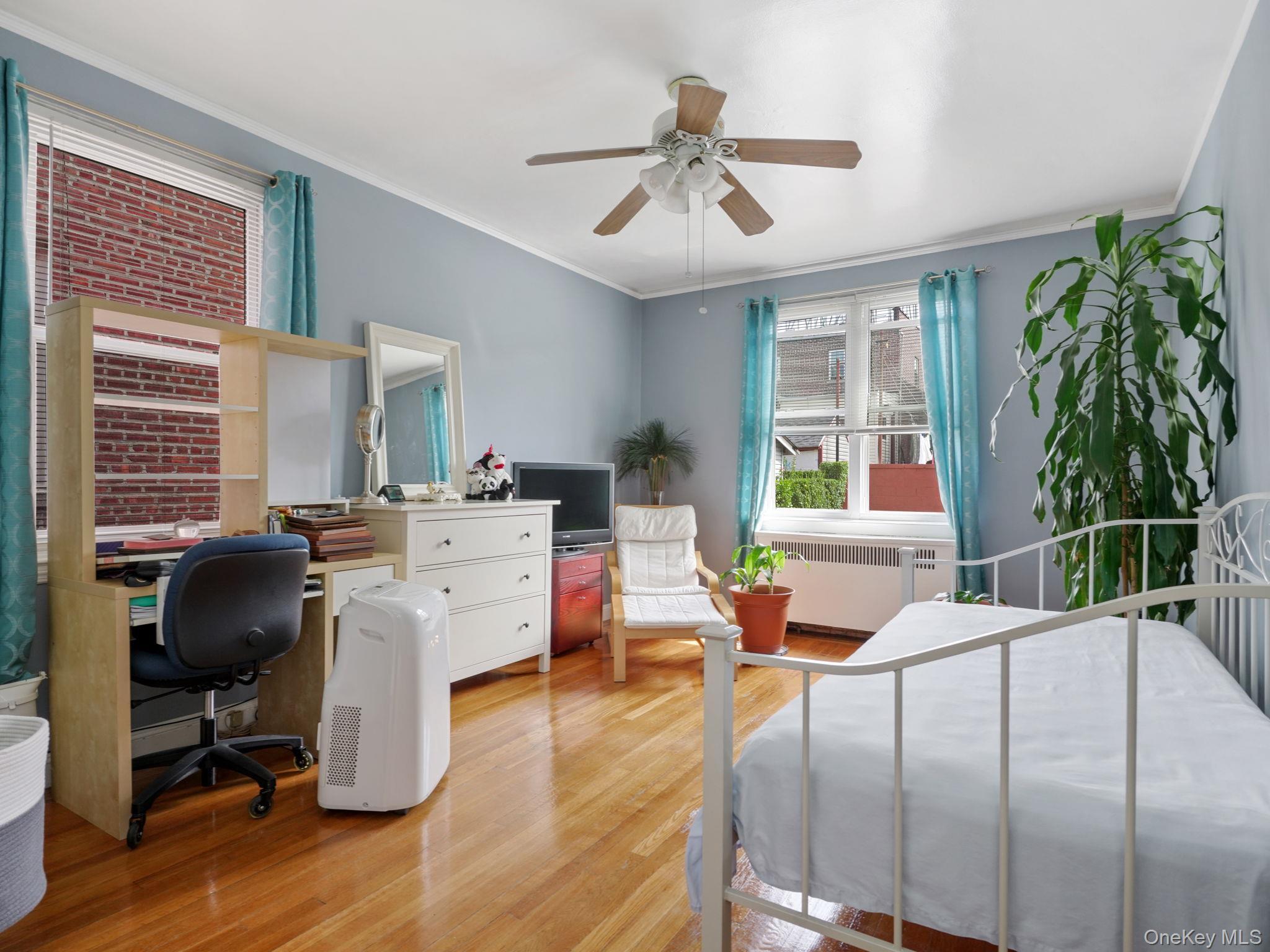 Single Family Matilda Avenue Bronx, NY 10470, MLS-1016469-11