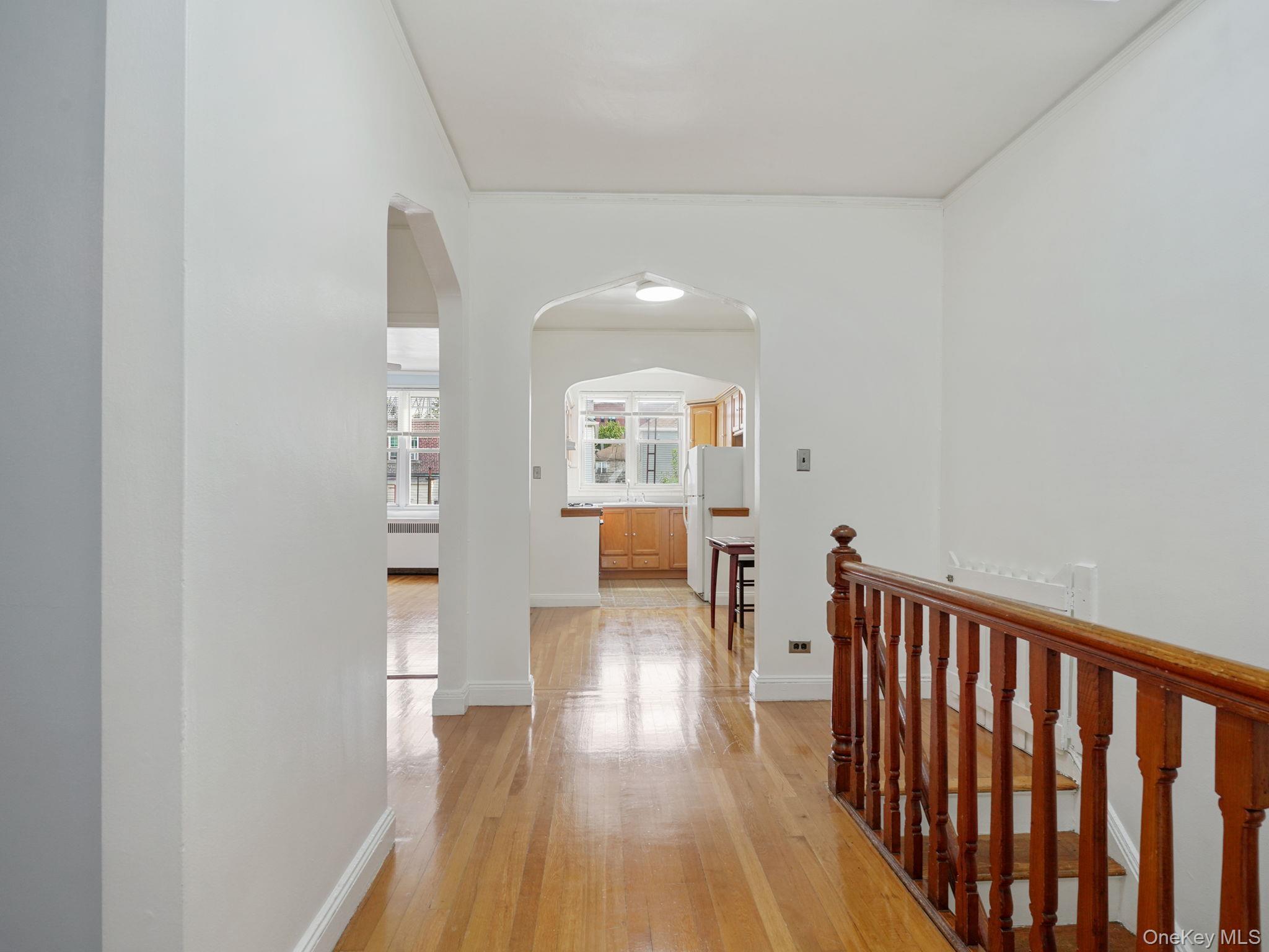 Single Family Matilda Avenue Bronx, NY 10470, MLS-1016469-16