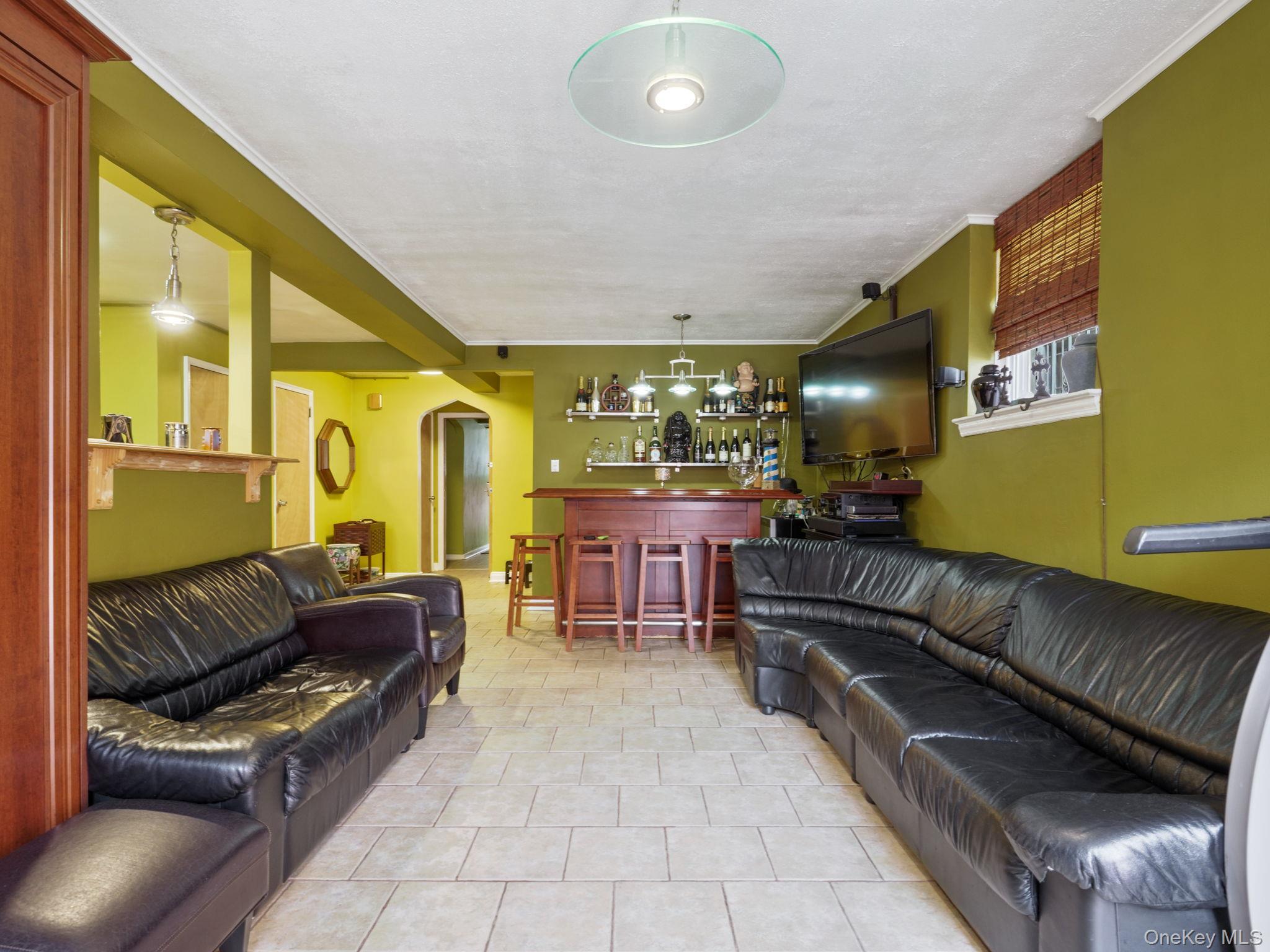 Single Family Matilda Avenue Bronx, NY 10470, MLS-1016469-32