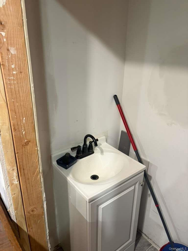 Single Family Linden Boulevard Queens, NY 11417, MLS-1016470-20