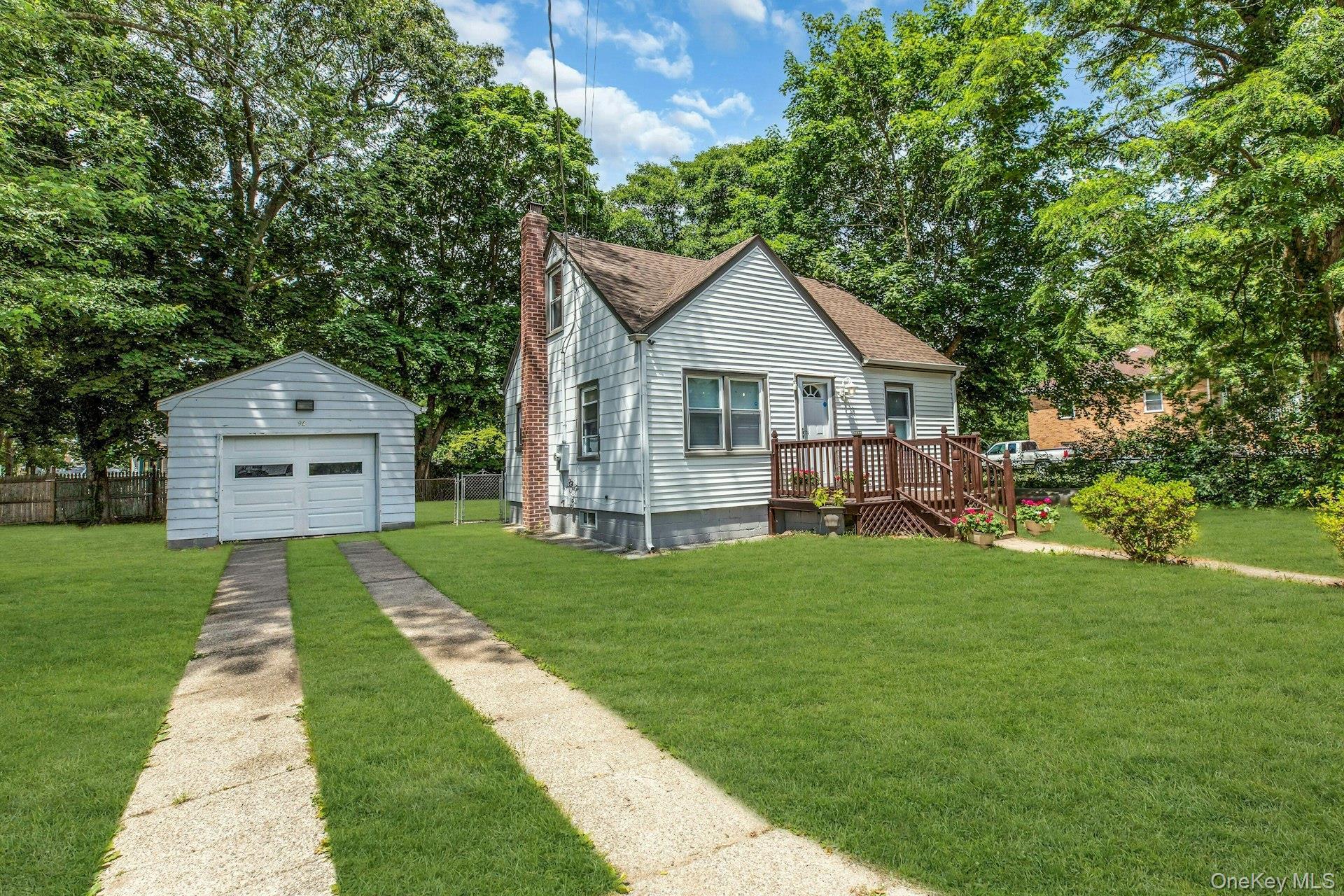 Single Family Washington Drive Suffolk County, NY 11951, MLS-1016500-4