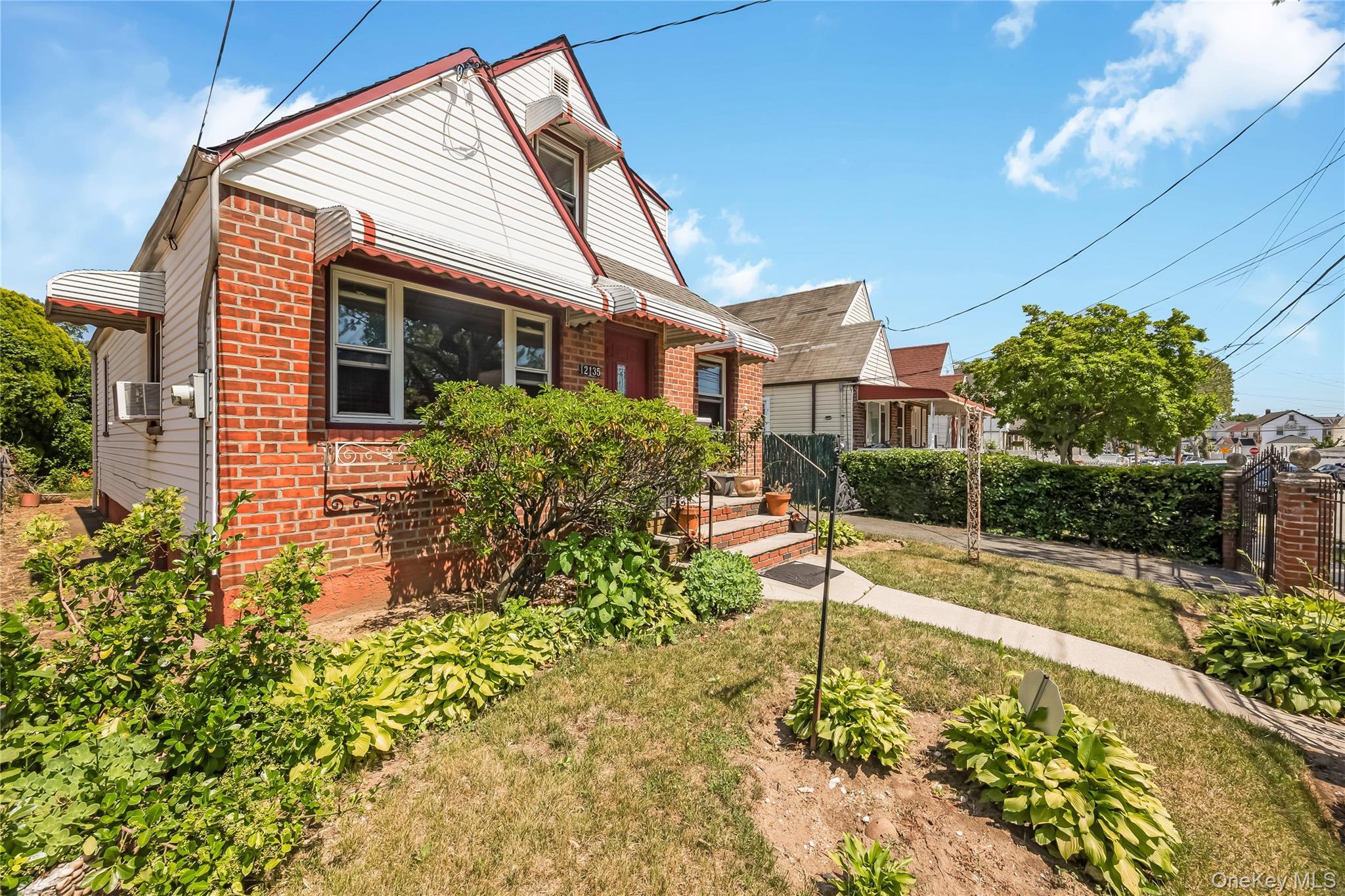 Single Family Milburn Street Queens, NY 11413, MLS-1016536-2