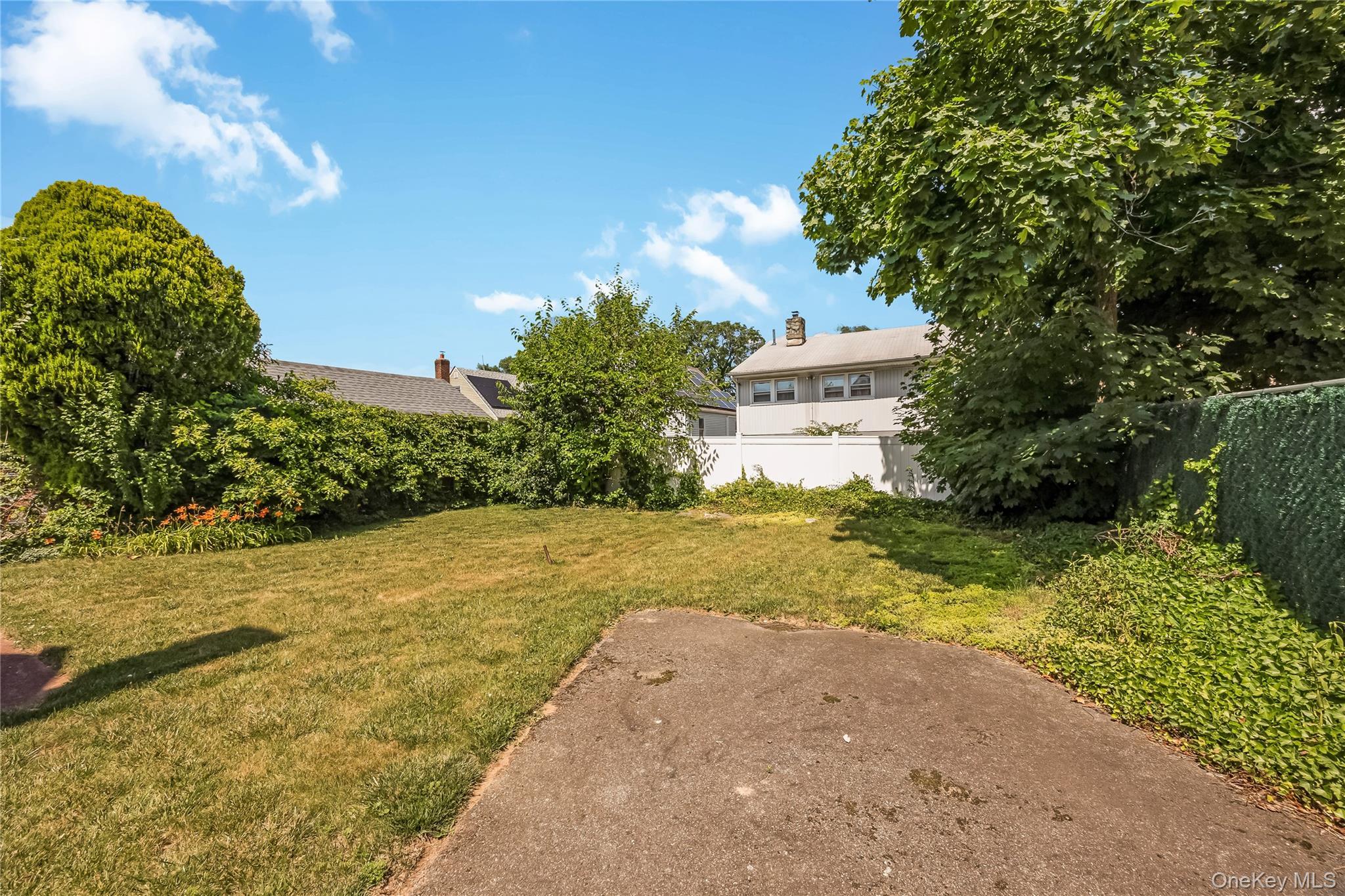 Single Family Milburn Street Queens, NY 11413, MLS-1016536-28
