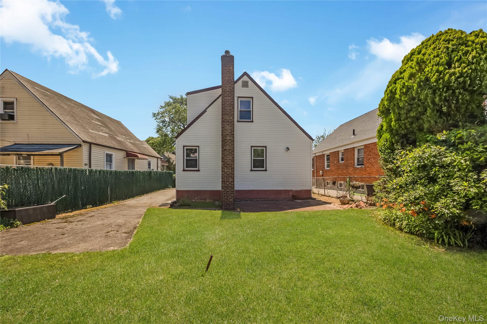 Single Family Milburn Street Queens, NY 11413, MLS-1016536-29