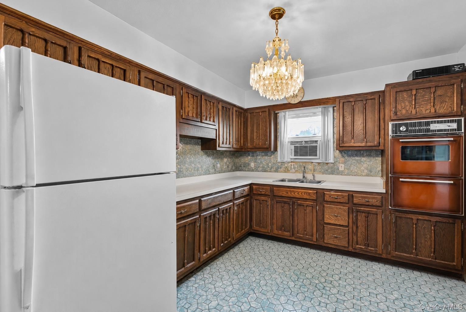 Single Family Albern Avenue Nassau County, NY 11572, MLS-1016556-3
