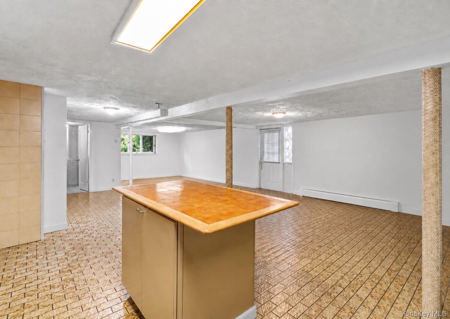 Single Family Albern Avenue Nassau County, NY 11572, MLS-1016556-7