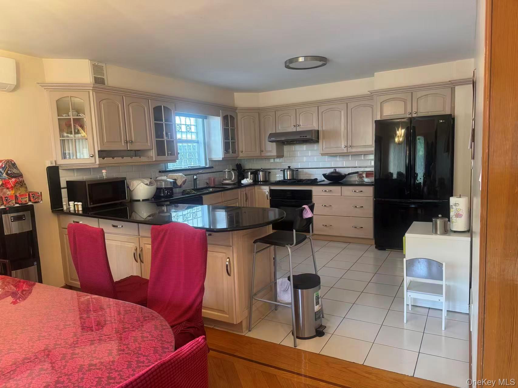Single Family 39th Road Queens, NY 11363, MLS-1016564-4