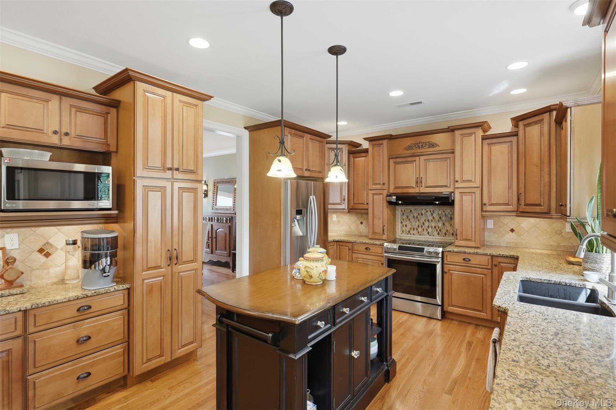 Single Family Albertanna Court Dutchess County, NY 12533, MLS-1016585-10