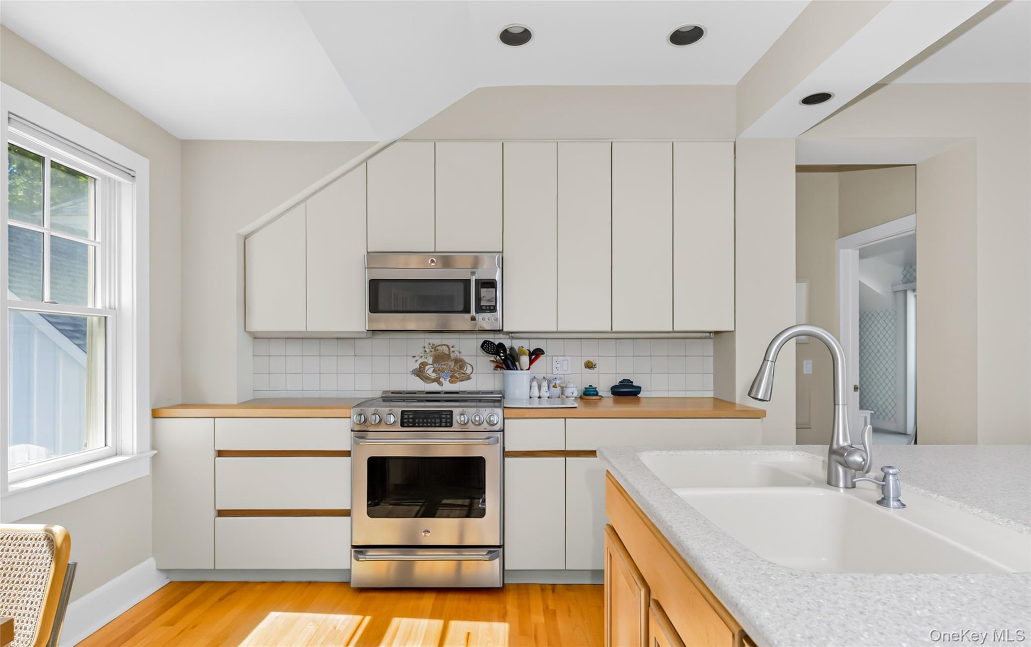 Single Family Sea Gull Road  Suffolk County, NY 11964, MLS-1016596-11