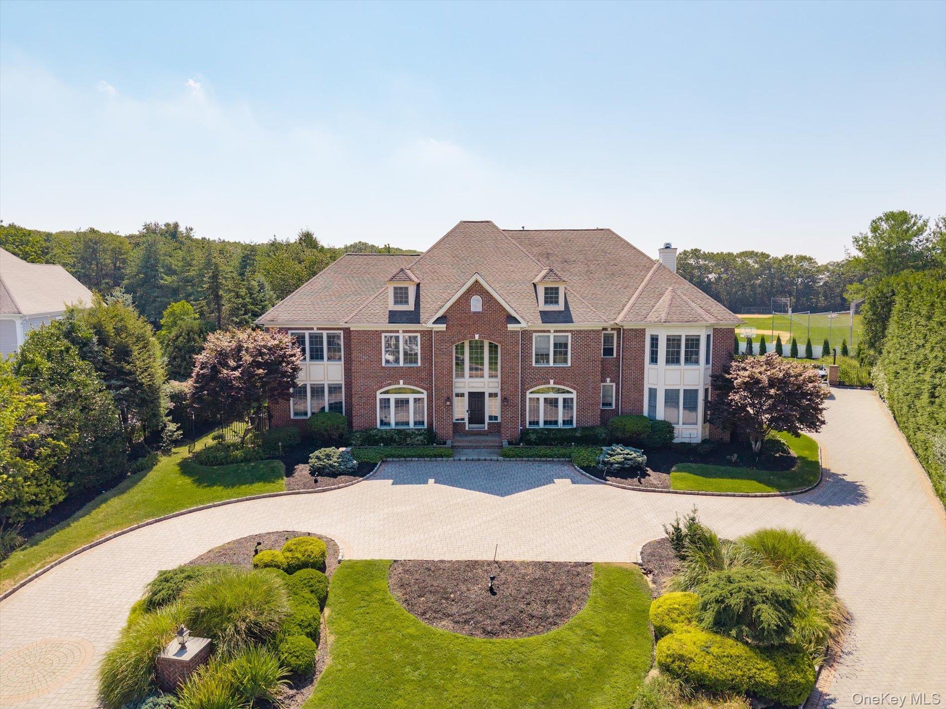 Single Family Legends Circle Suffolk County, NY 11747, MLS-1016607-2