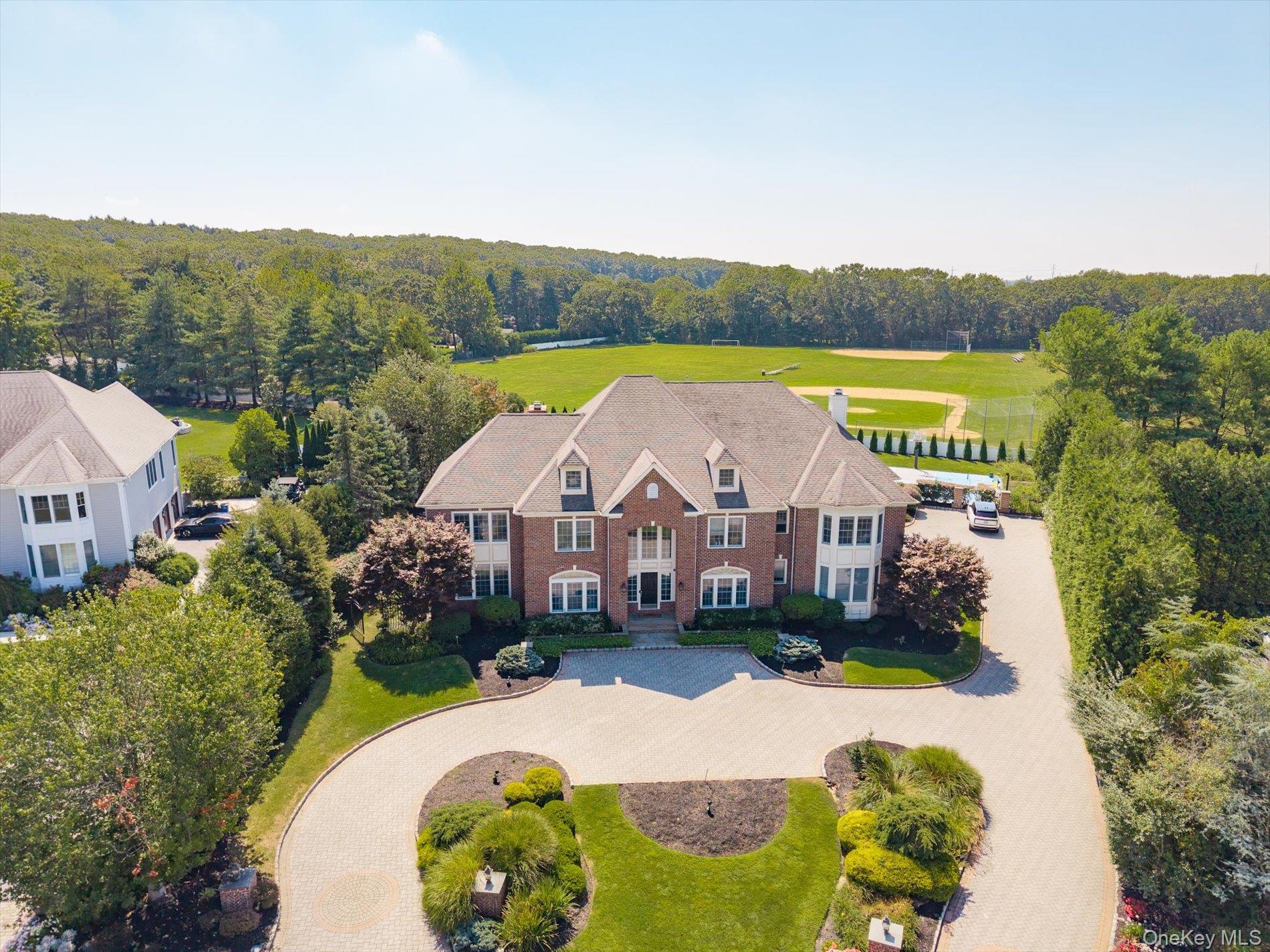 Single Family Legends Circle Suffolk County, NY 11747, MLS-1016607-3