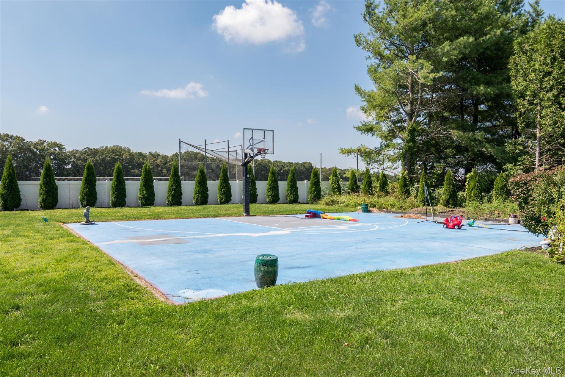 Single Family Legends Circle Suffolk County, NY 11747, MLS-1016607-30
