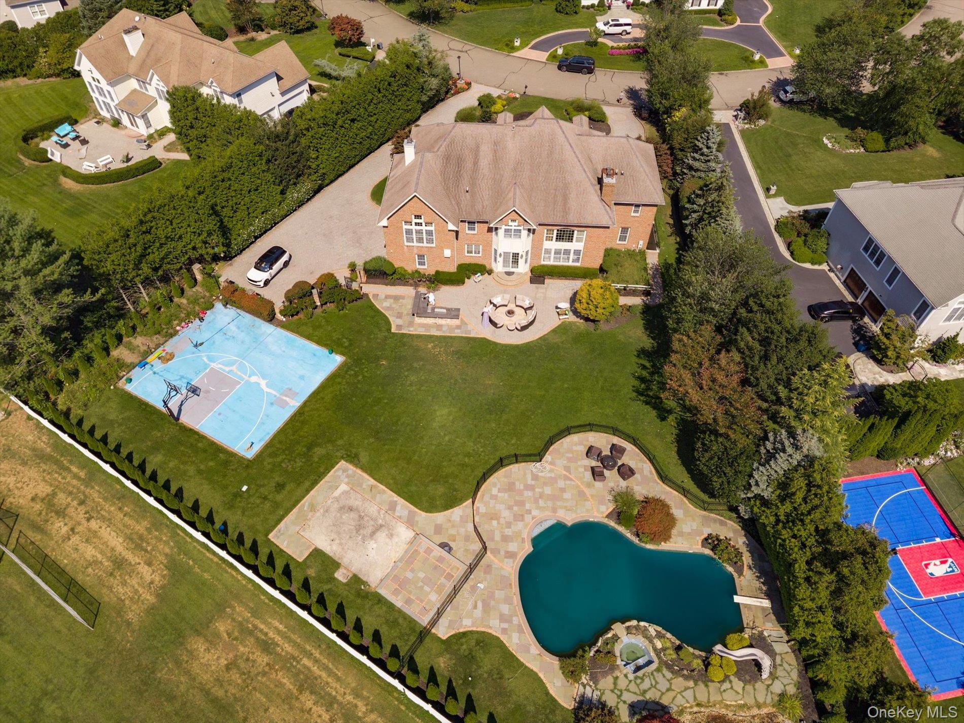 Single Family Legends Circle Suffolk County, NY 11747, MLS-1016607-33
