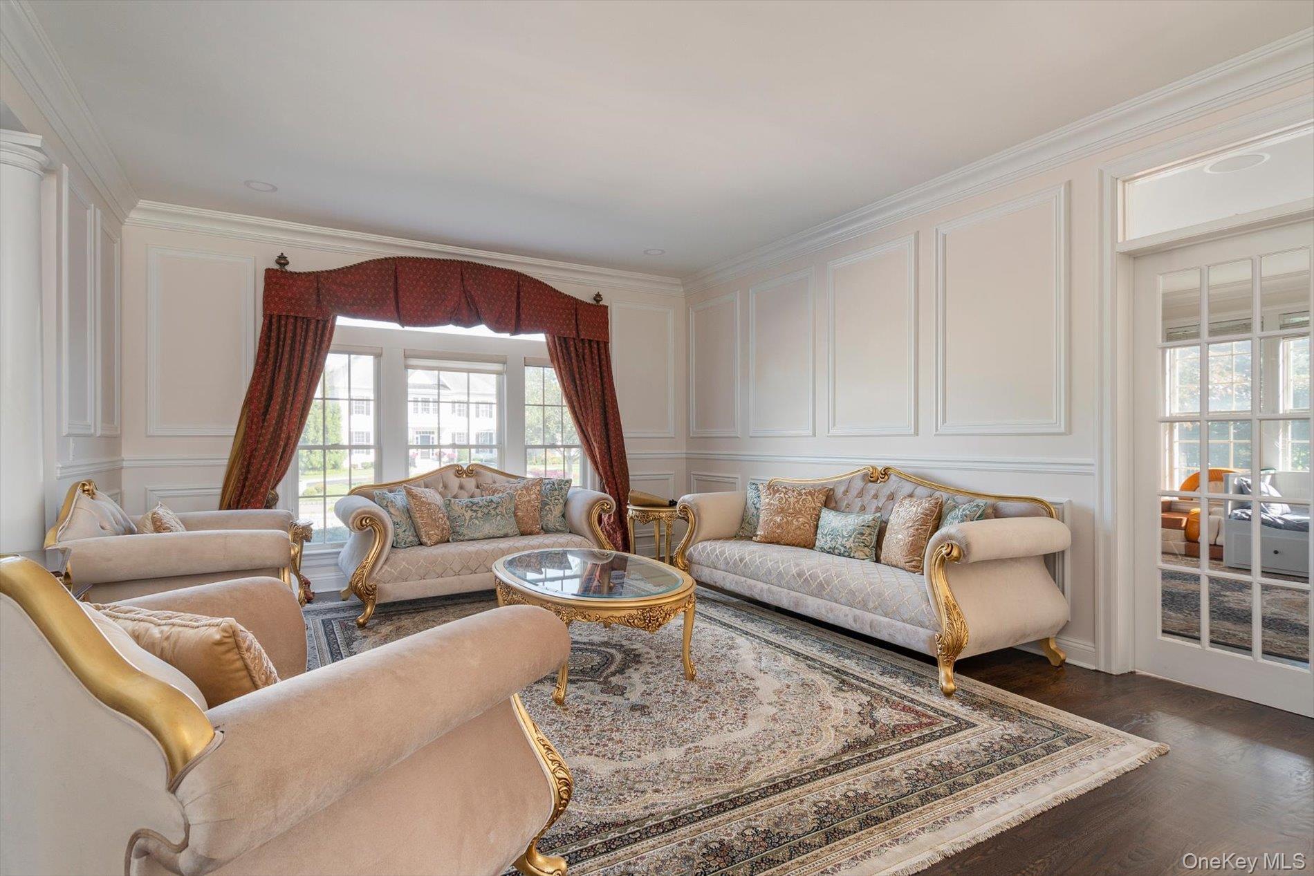 Single Family Legends Circle Suffolk County, NY 11747, MLS-1016607-6