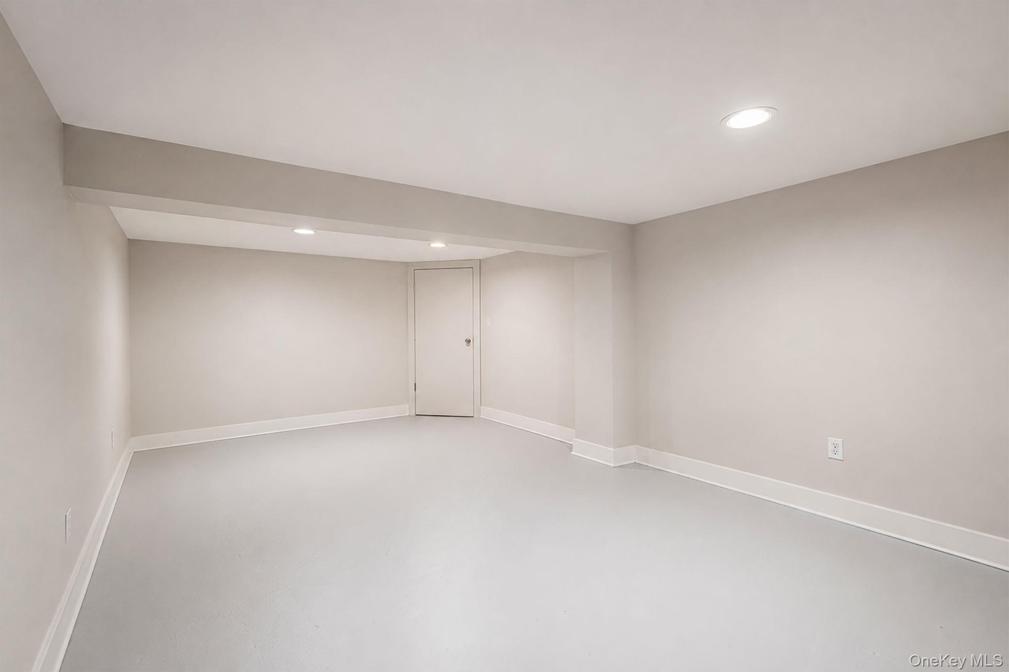 Single Family Edwin Avenue Suffolk County, NY 11772, MLS-1016610-21