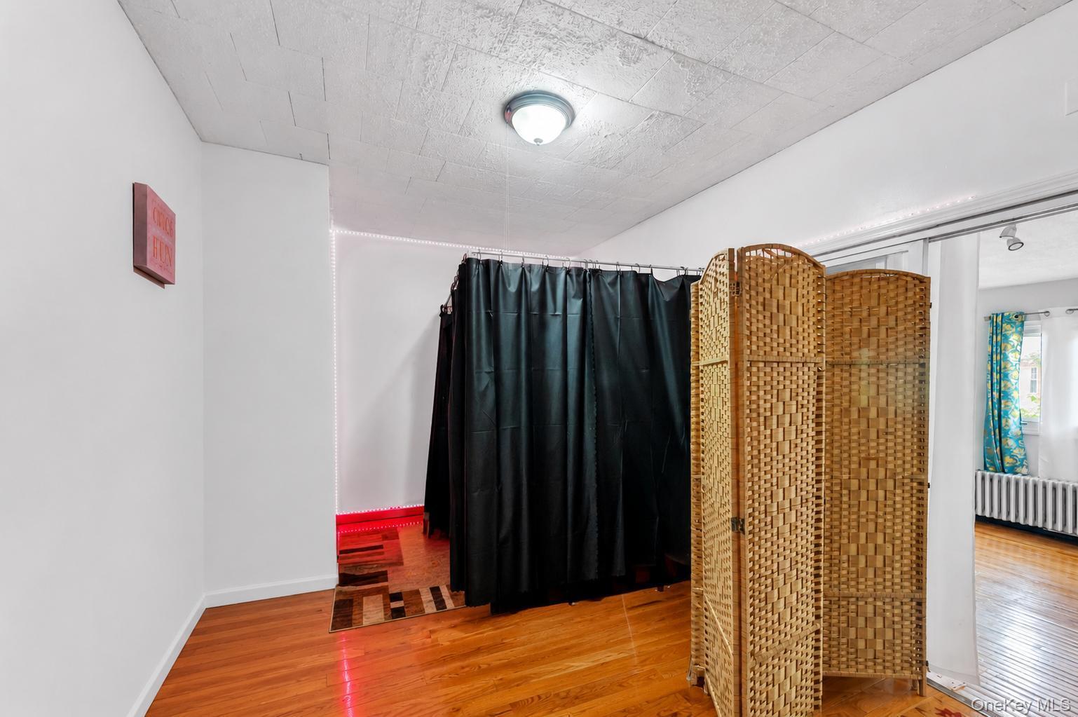 Single Family Van Wyck Expressway Queens, NY 11419, MLS-1016632-22