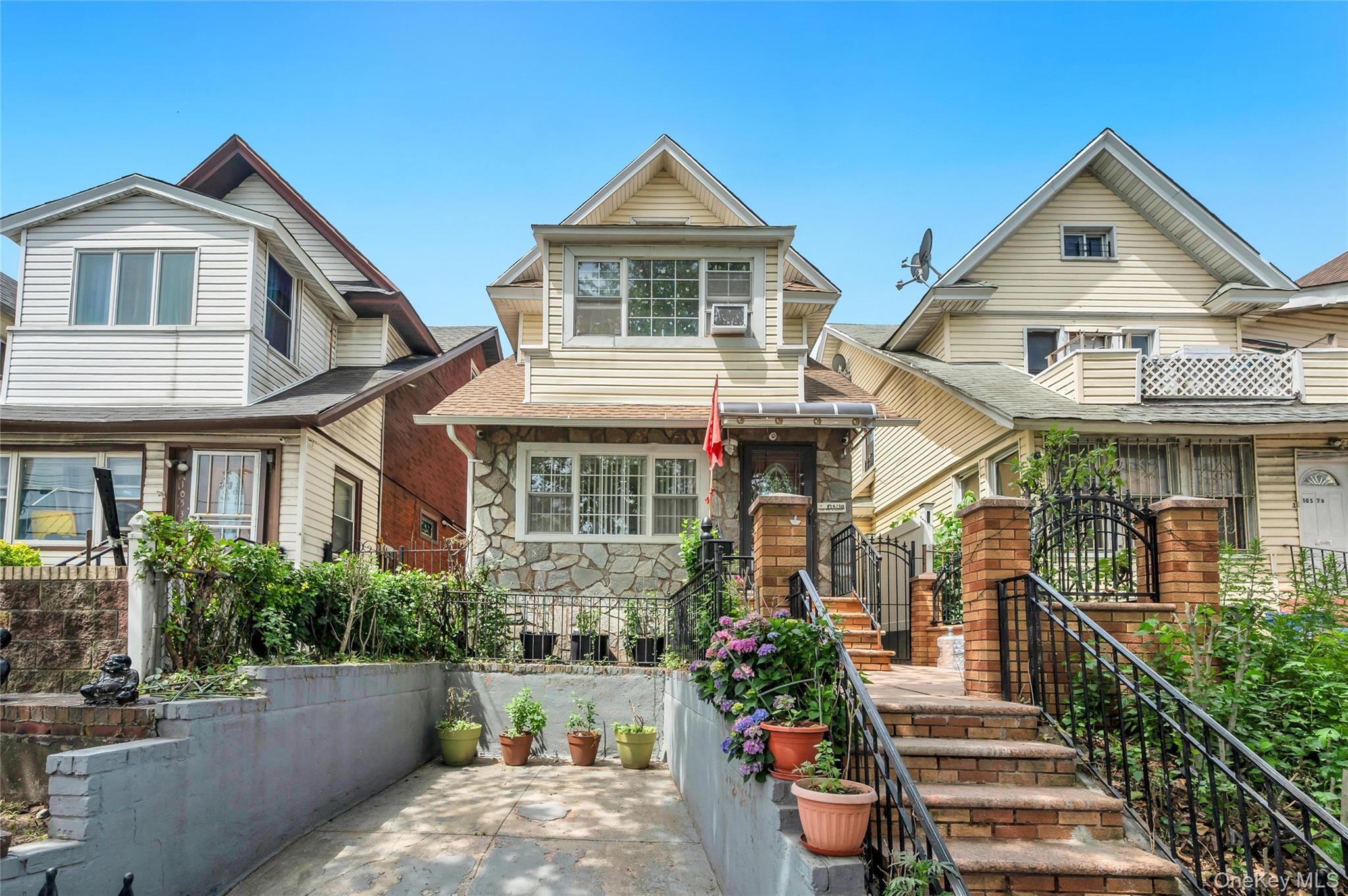 Single Family Van Wyck Expressway Queens, NY 11419, MLS-1016632-4