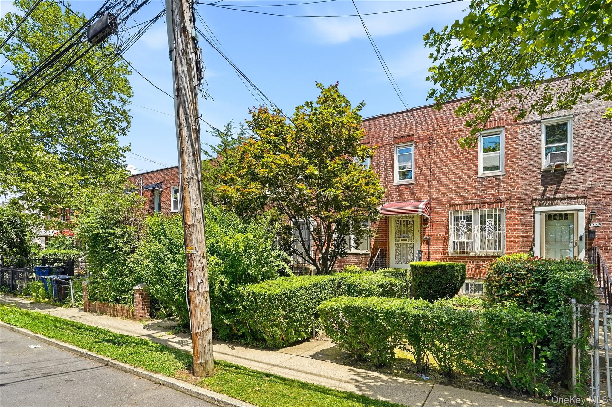 Single Family Murdock Avenue Bronx, NY 10466, MLS-1016641-25
