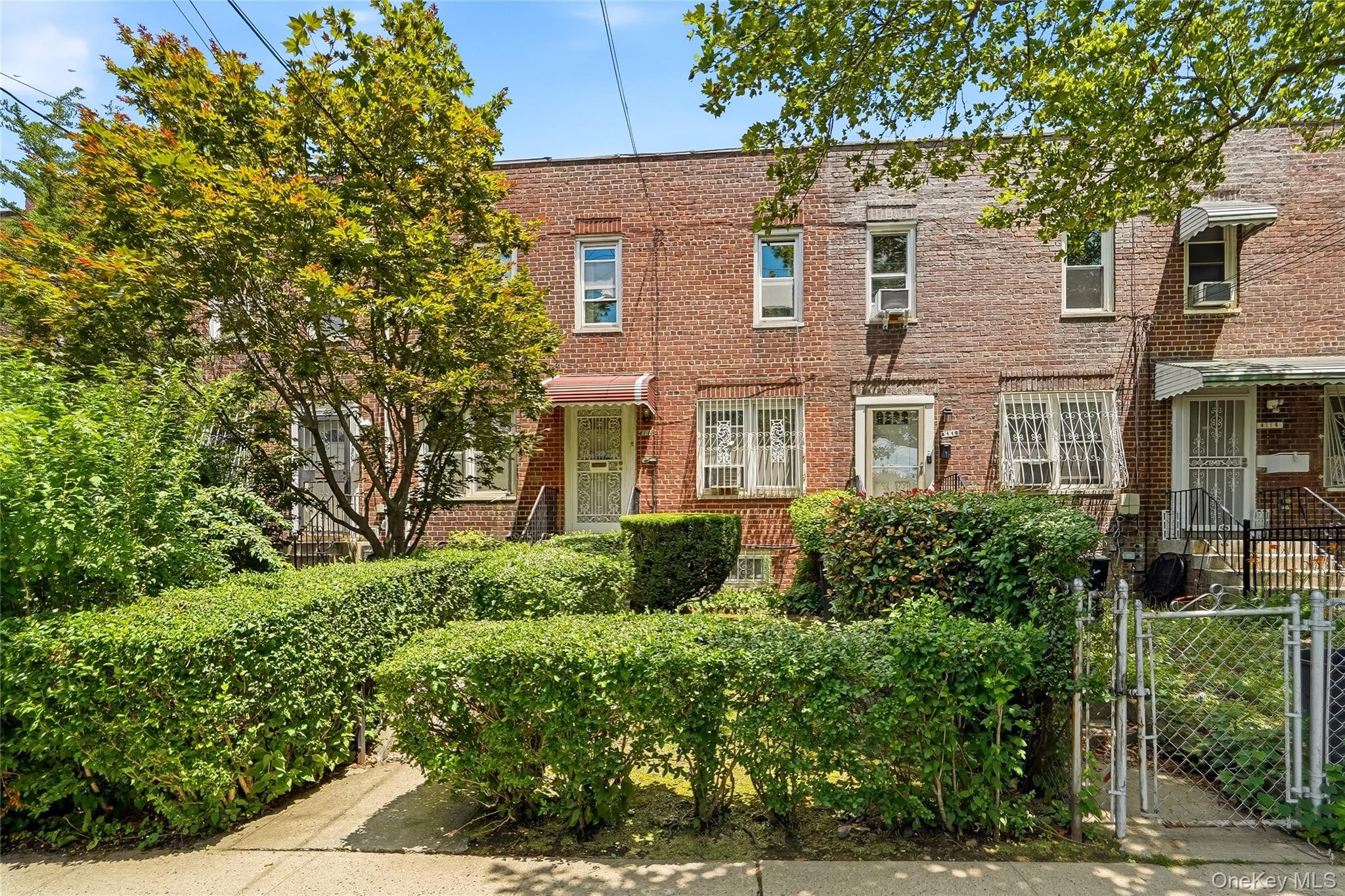 Single Family Murdock Avenue Bronx, NY 10466, MLS-1016641-3