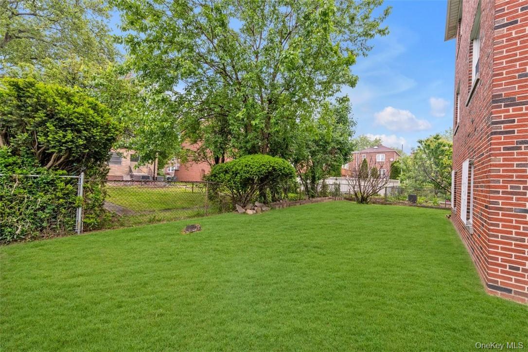 Single Family Neill Avenue  Bronx, NY 10461, MLS-1016642-19