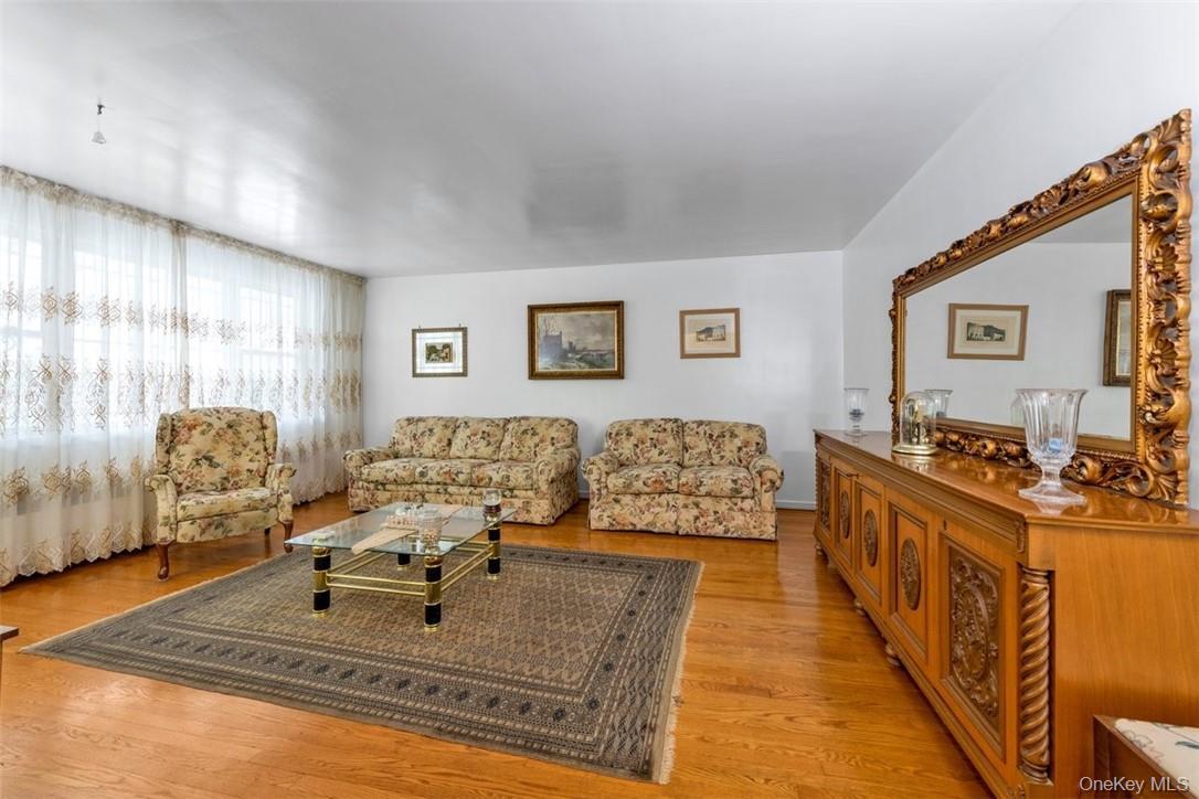 Single Family Neill Avenue  Bronx, NY 10461, MLS-1016642-2