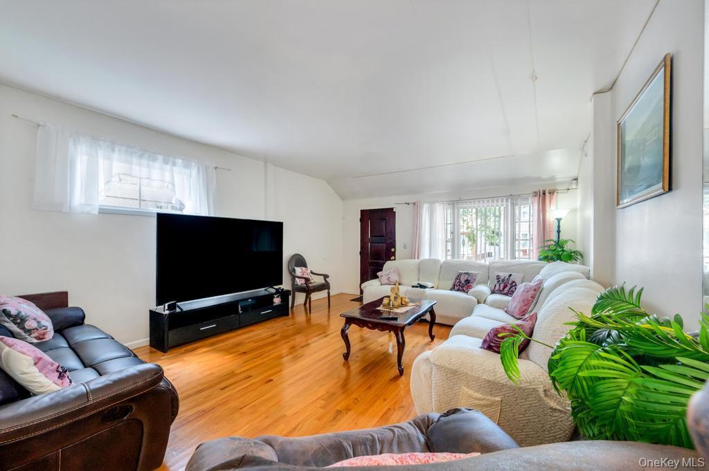 Single Family 96th Street Queens, NY 11416, MLS-1016646-11