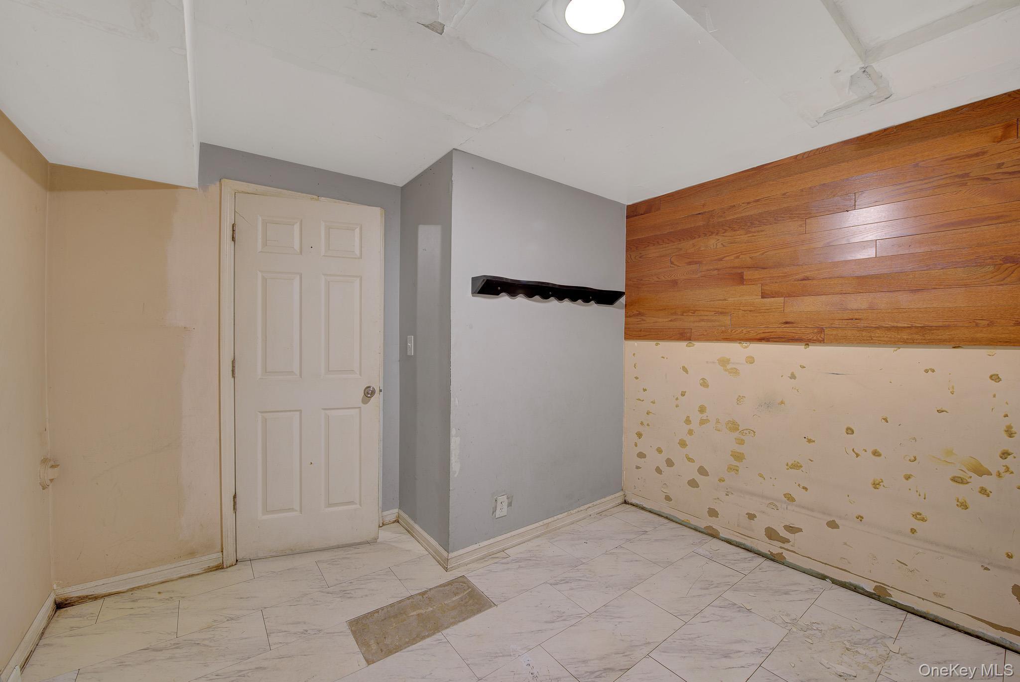 Single Family 116th Avenue Queens, NY 11436, MLS-1016651-16