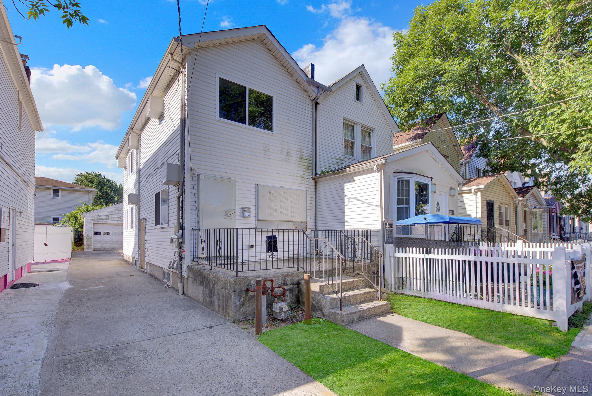 Single Family 116th Avenue Queens, NY 11436, MLS-1016651-3