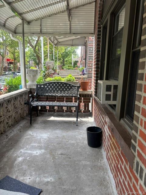 Single Family 81st Street Queens, NY 11370, MLS-1016652-17