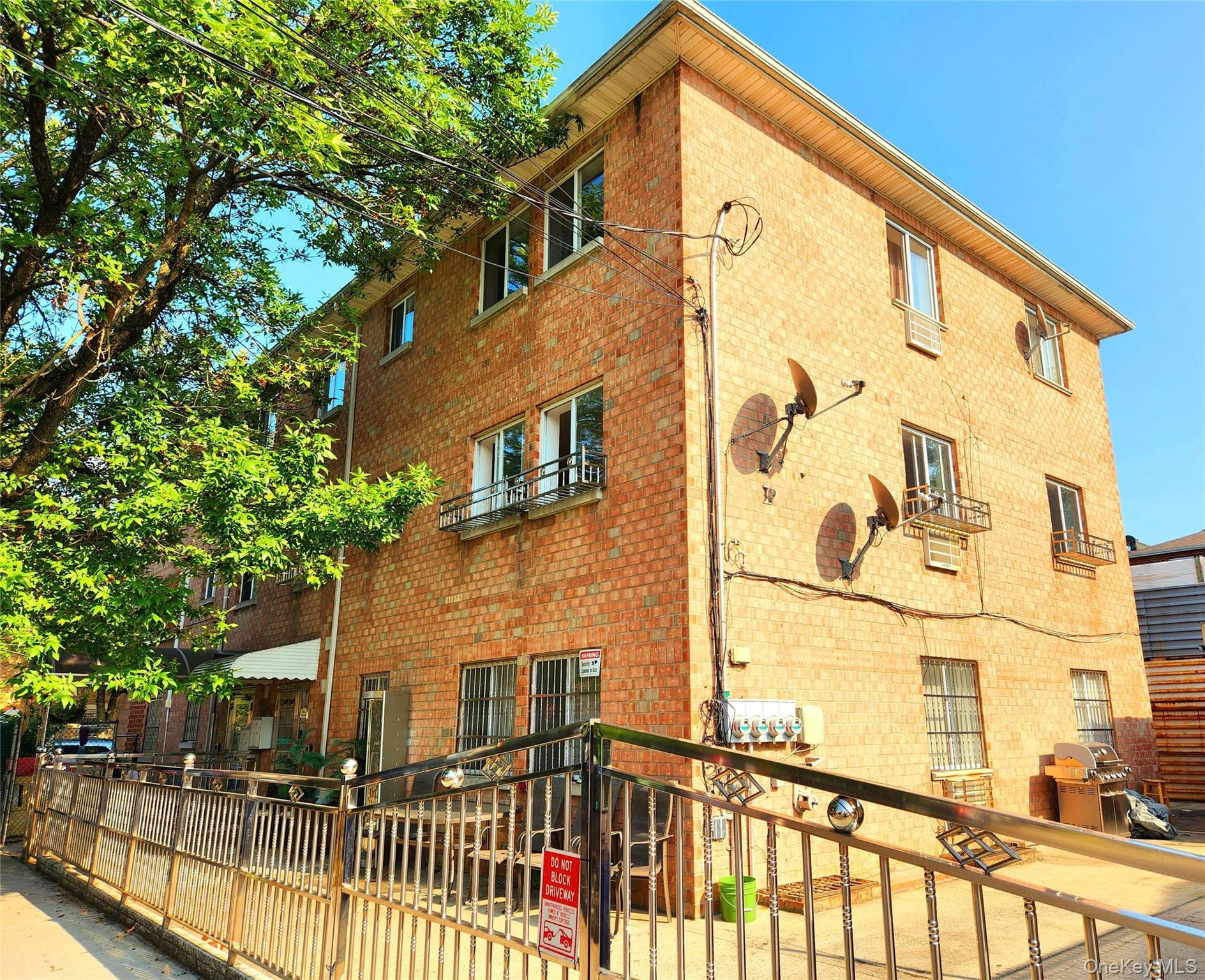 Apartment 102nd Avenue  Queens, NY 11416, MLS-1016657-11