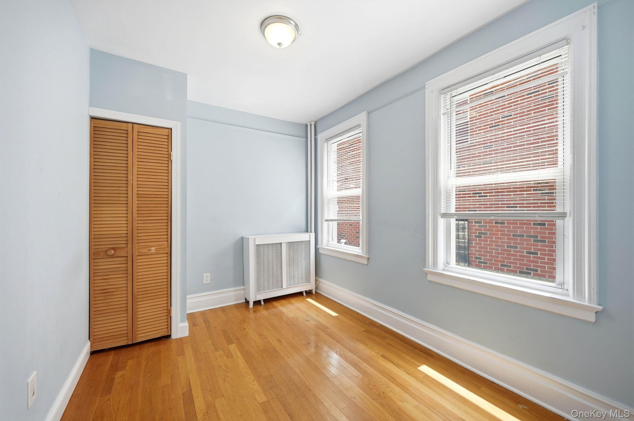 Single Family Pratt Avenue Bronx, NY 10466, MLS-1016705-12