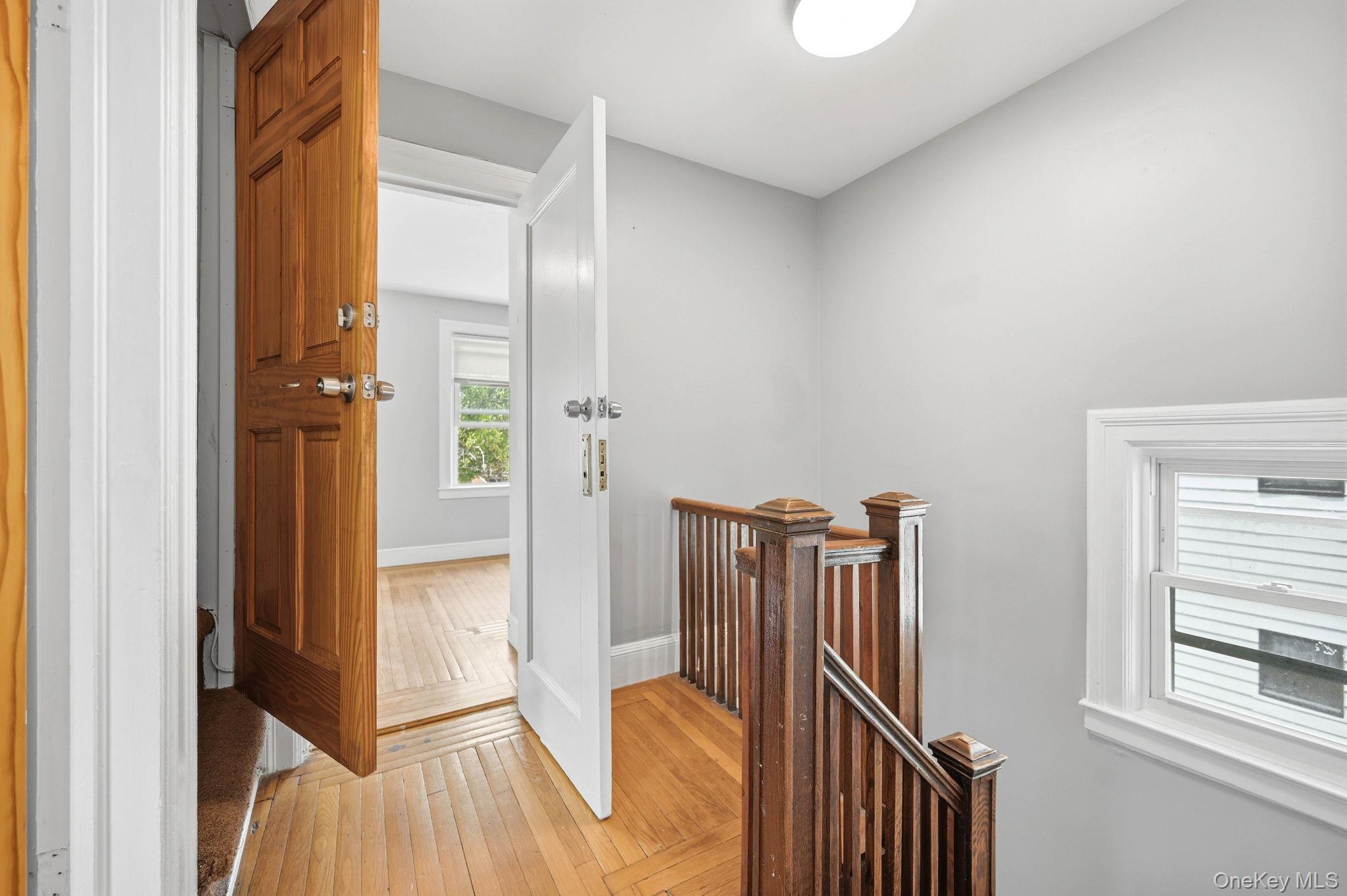Single Family Pratt Avenue Bronx, NY 10466, MLS-1016705-24