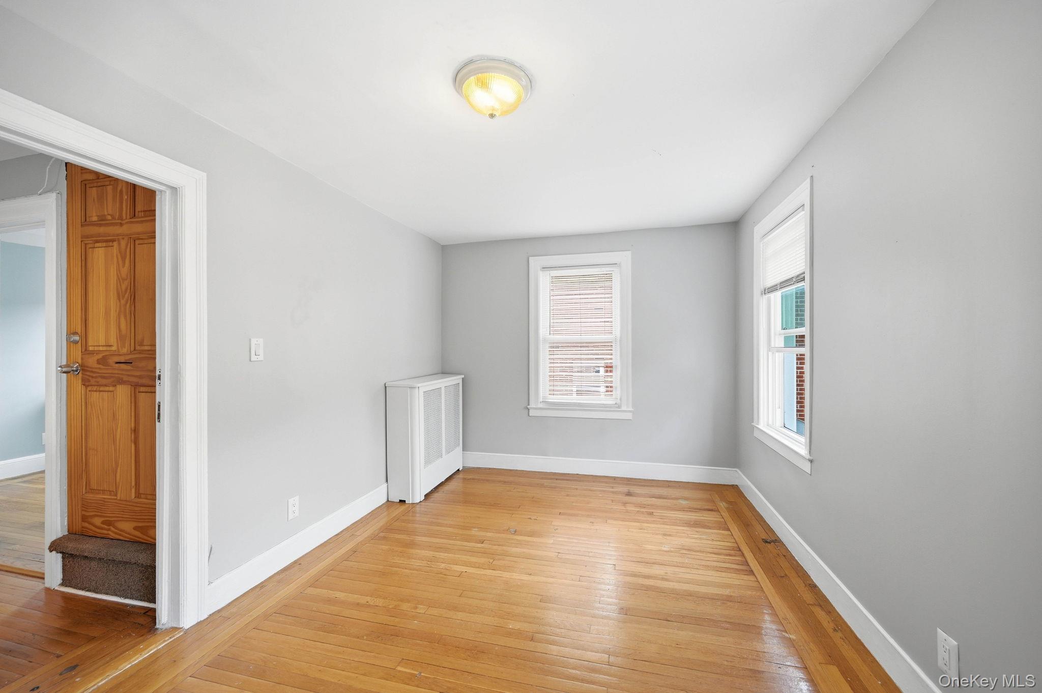 Single Family Pratt Avenue Bronx, NY 10466, MLS-1016705-25