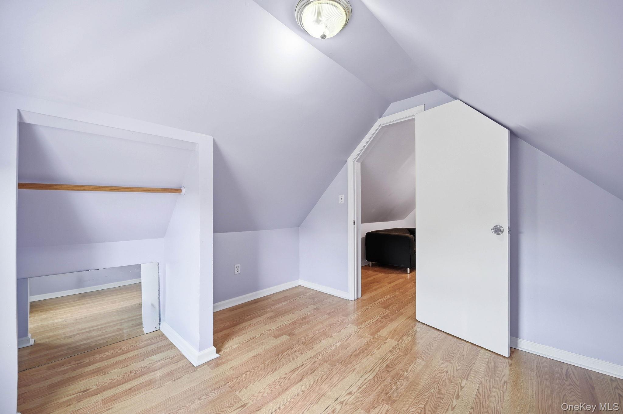 Single Family Pratt Avenue Bronx, NY 10466, MLS-1016705-26