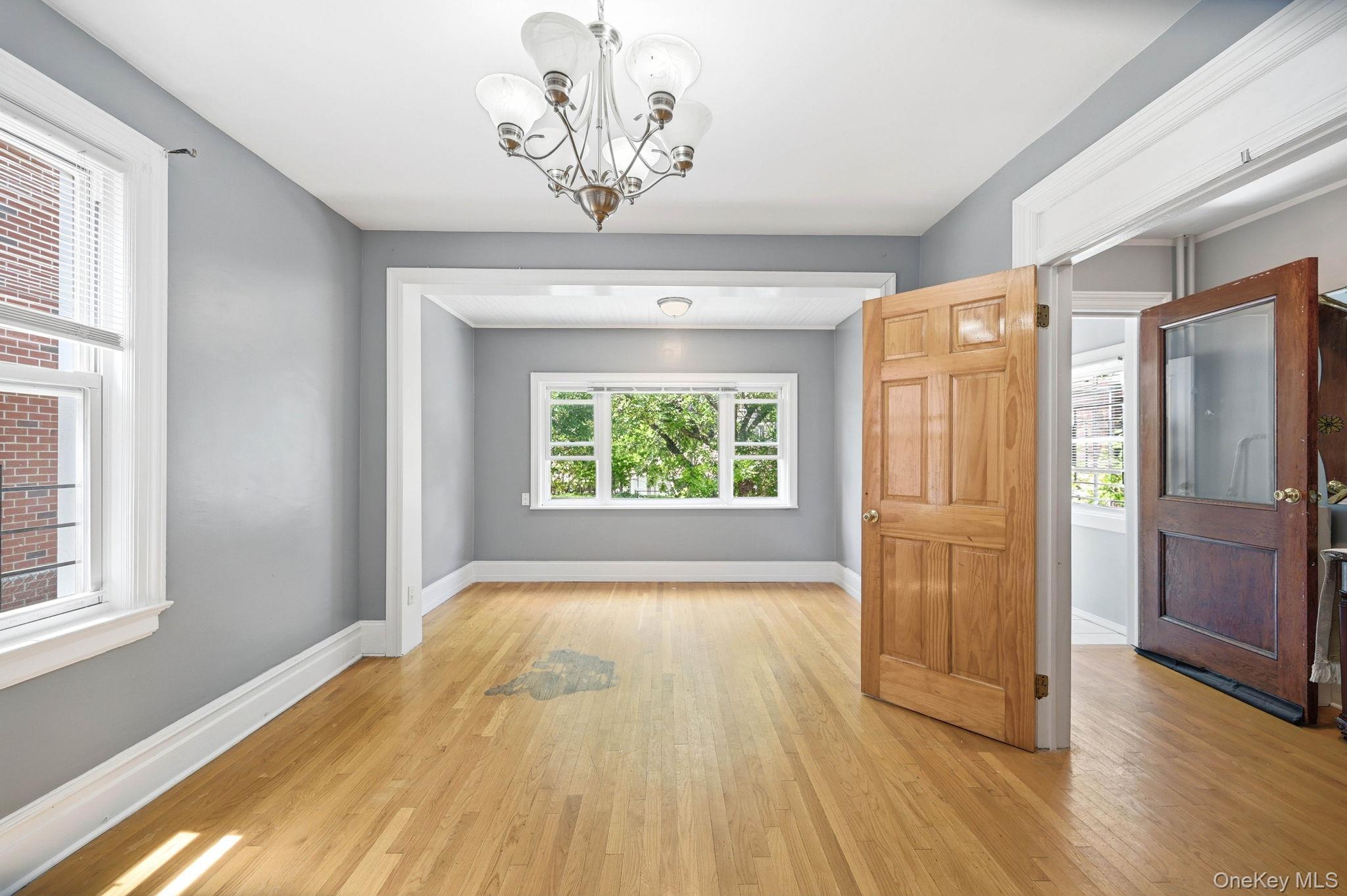 Single Family Pratt Avenue Bronx, NY 10466, MLS-1016705-8