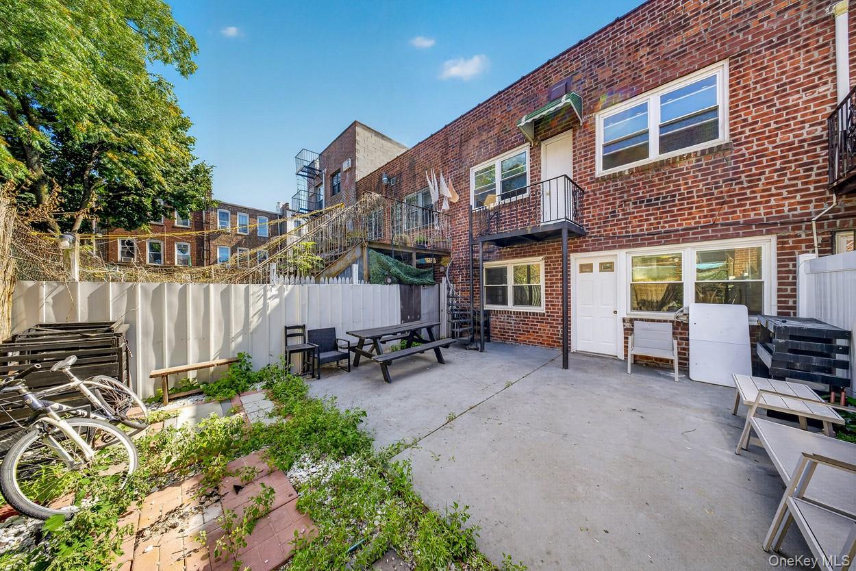 Single Family 118th Street  Queens, NY 11419, MLS-1016717-26
