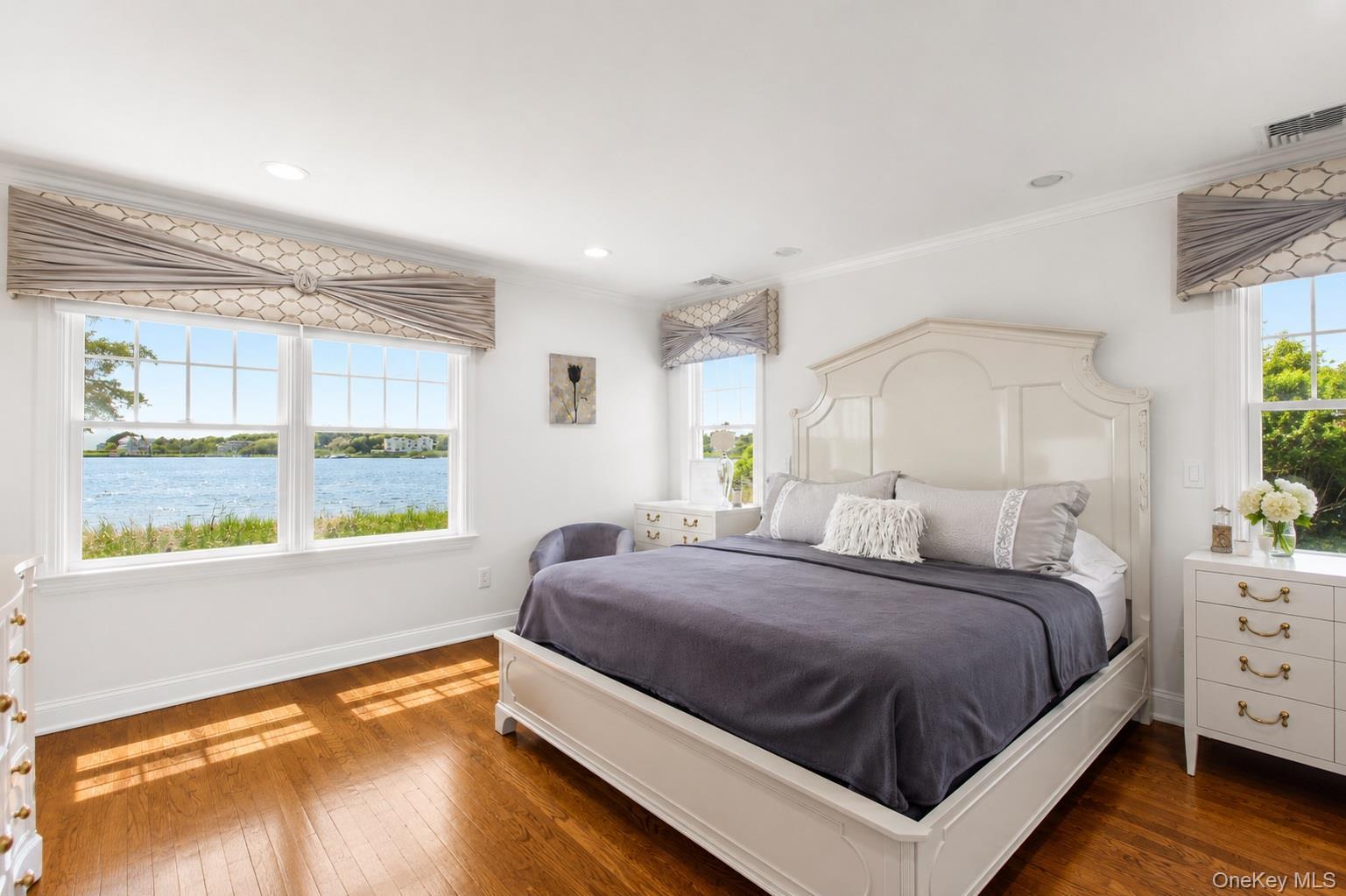 Single Family Shore Road  Suffolk County, NY 11977, MLS-1016745-17