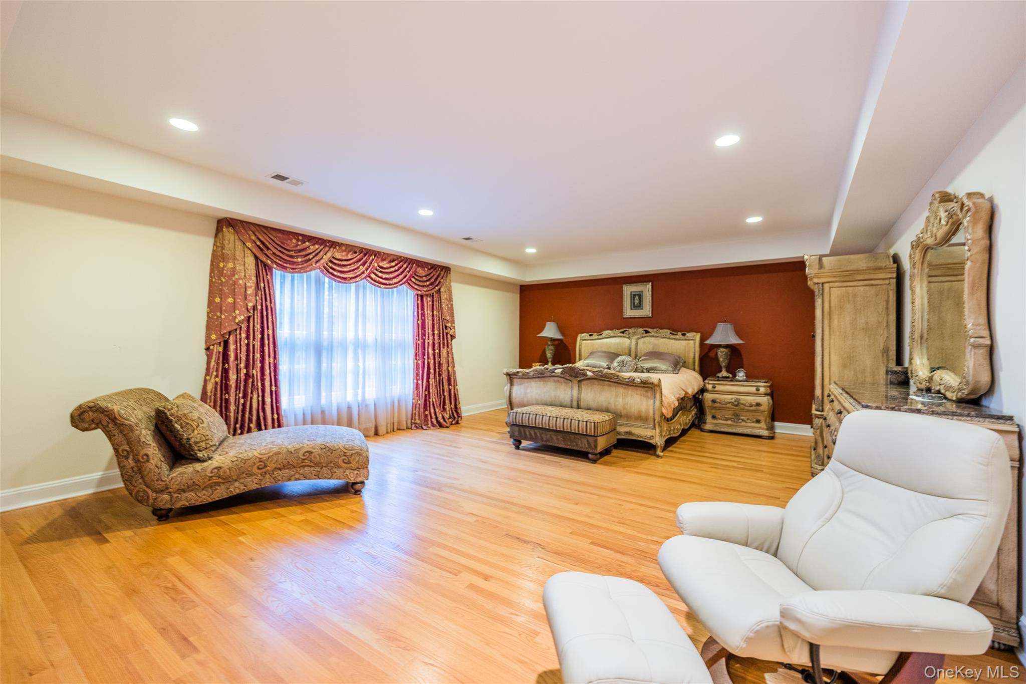 Single Family Westgate Road  Nassau County, NY 11791, MLS-1016748-41