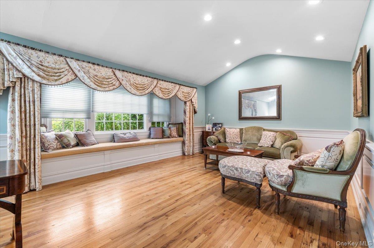 Single Family Cabot Road  Nassau County, NY 11758, MLS-1016749-16