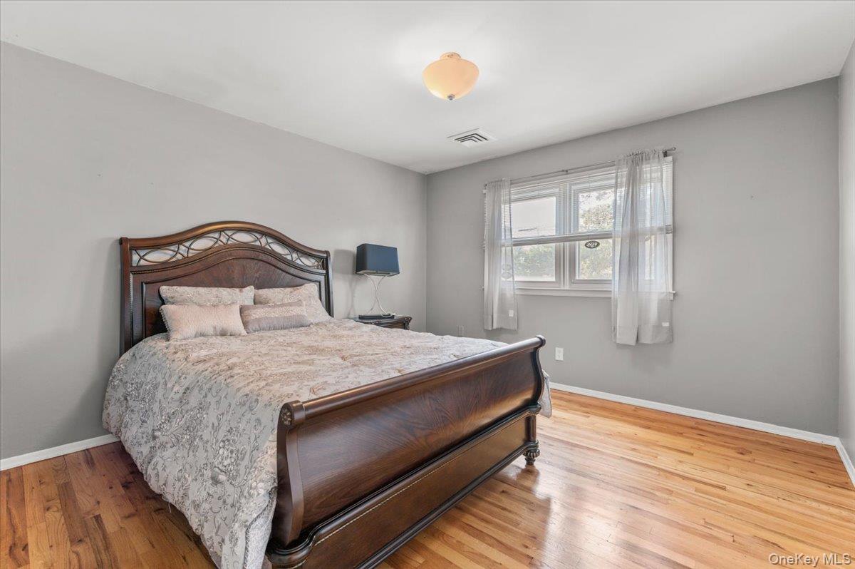 Single Family Cabot Road  Nassau County, NY 11758, MLS-1016749-24