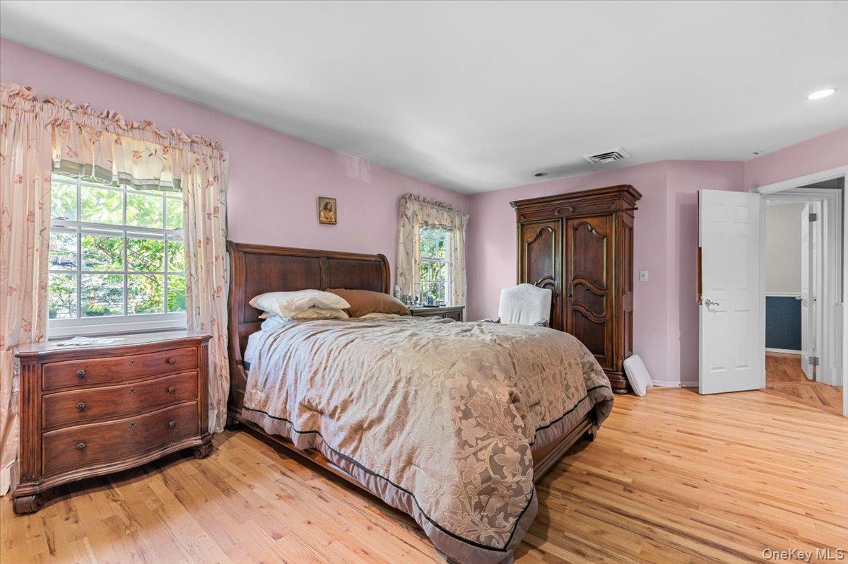 Single Family Cabot Road  Nassau County, NY 11758, MLS-1016749-26