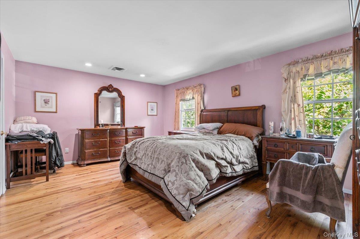 Single Family Cabot Road  Nassau County, NY 11758, MLS-1016749-27