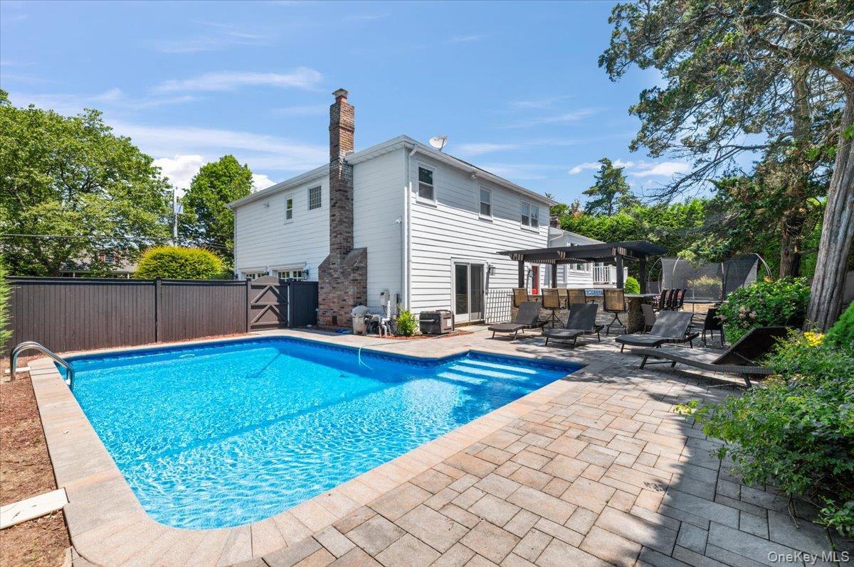 Single Family Cabot Road  Nassau County, NY 11758, MLS-1016749-41