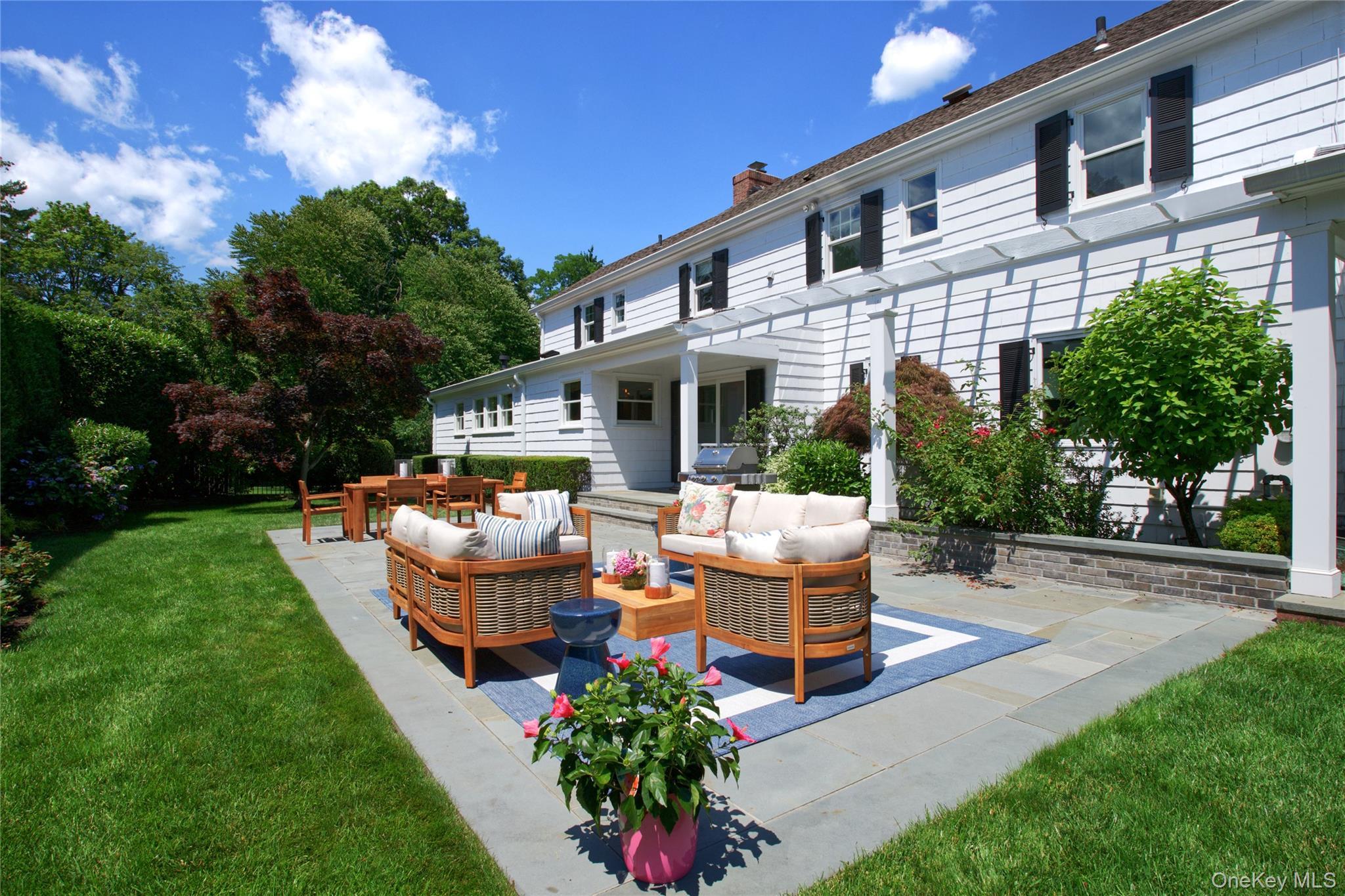 Single Family Brookside Drive  Nassau County, NY 11030, MLS-1016783-29